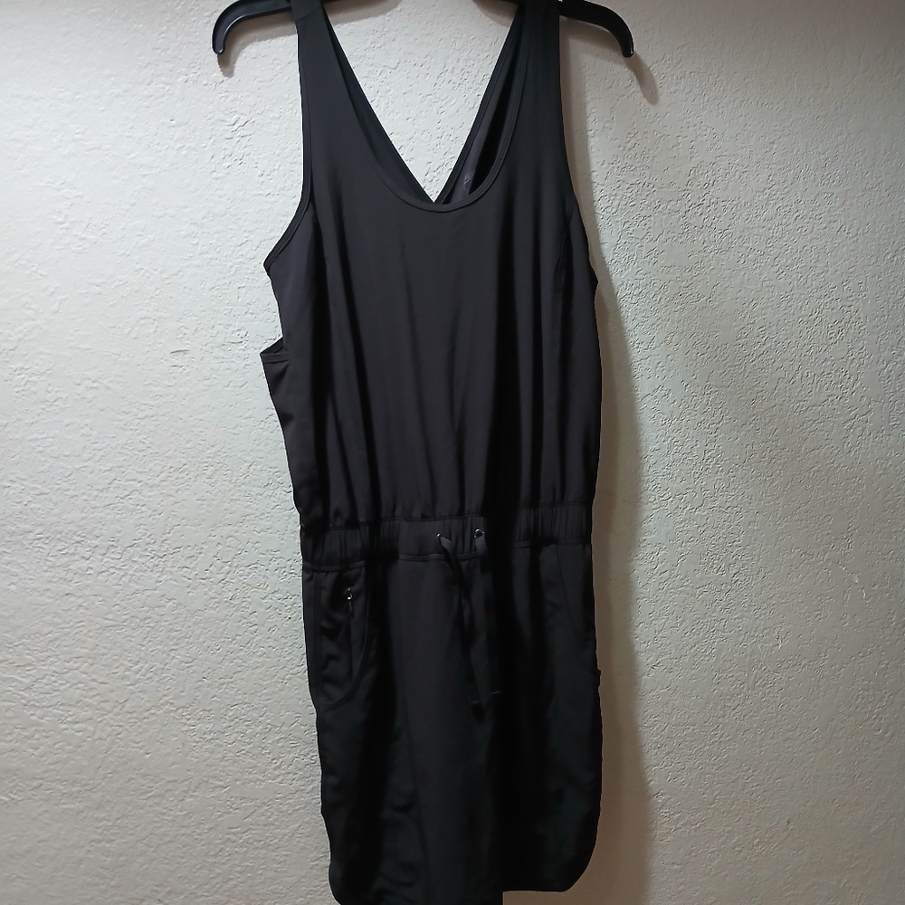 Black Sleeveless V-Neck Dress